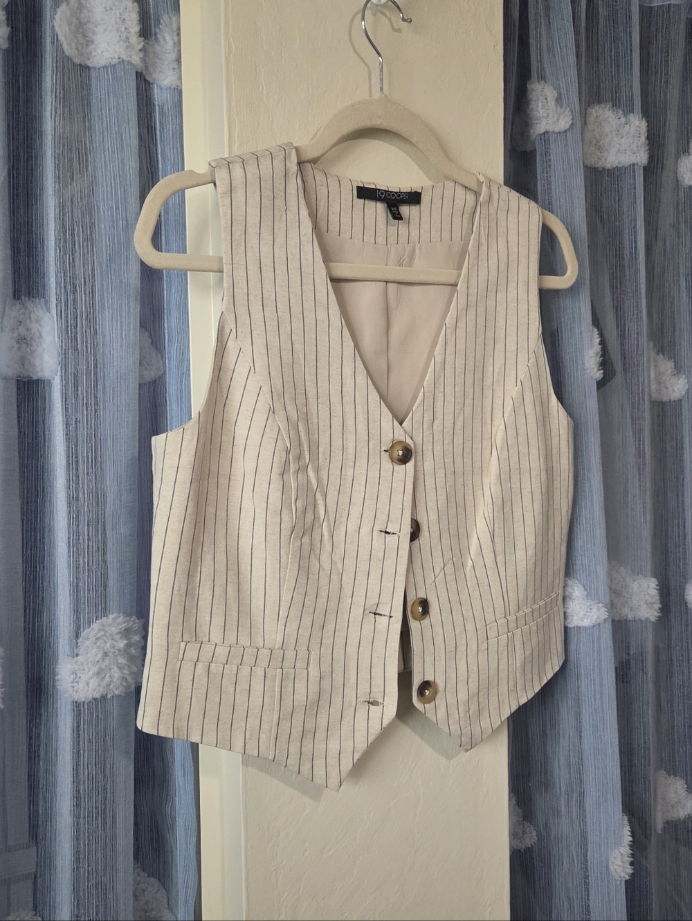 19 Cooper Pinstriped Button-Up Vest - Picture 2 of 6